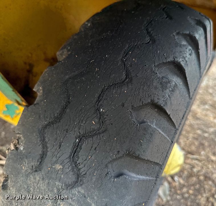 image for item ND9368 (2) utility carts