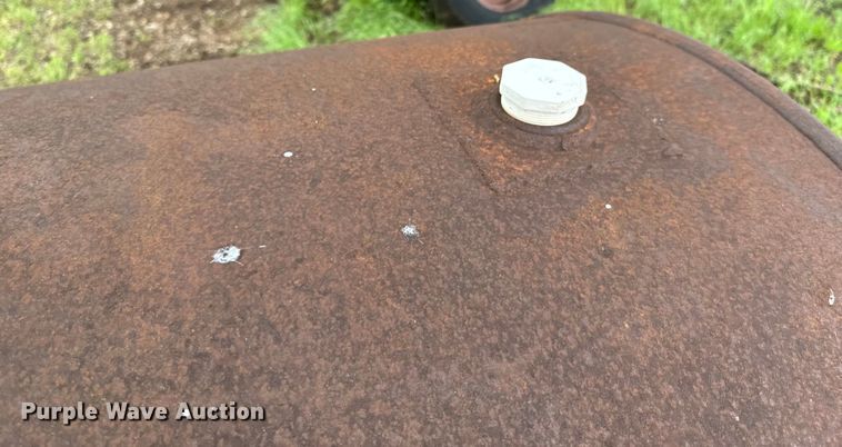 image for item ND9381 Fuel tank