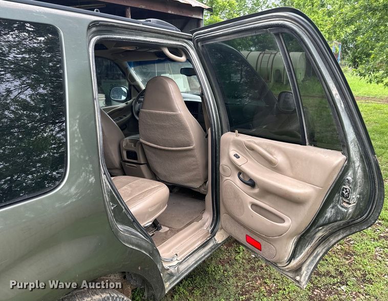 image for item ND9386 2001 Ford Expedition XLT SUV