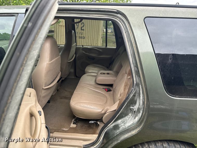 image for item ND9386 2001 Ford Expedition XLT SUV