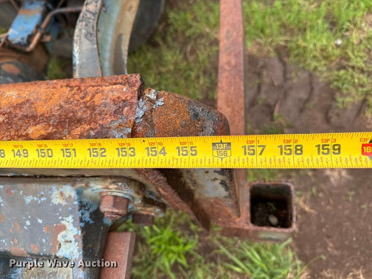 image for item ND9387 1995 Ford F700 truck cab and chassis