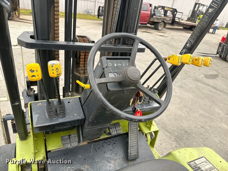 image for item NL9762 Clark GCX50 forklift