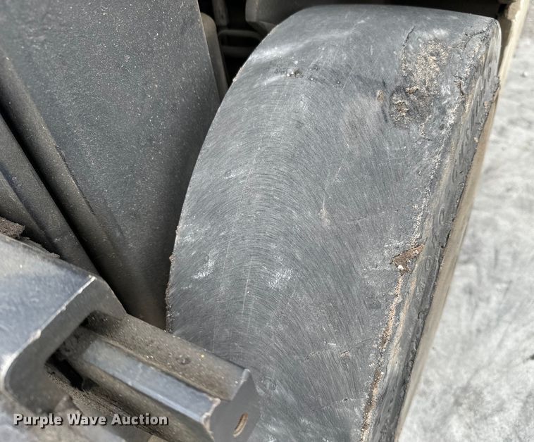 image for item NL9765 1999 Crown 50FCTT-188 forklift