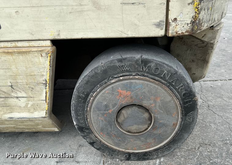 image for item NL9765 1999 Crown 50FCTT-188 forklift