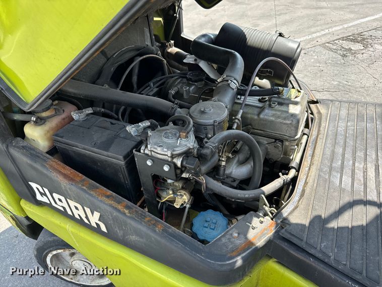 image for item NL9767 Clark CGC25 forklift