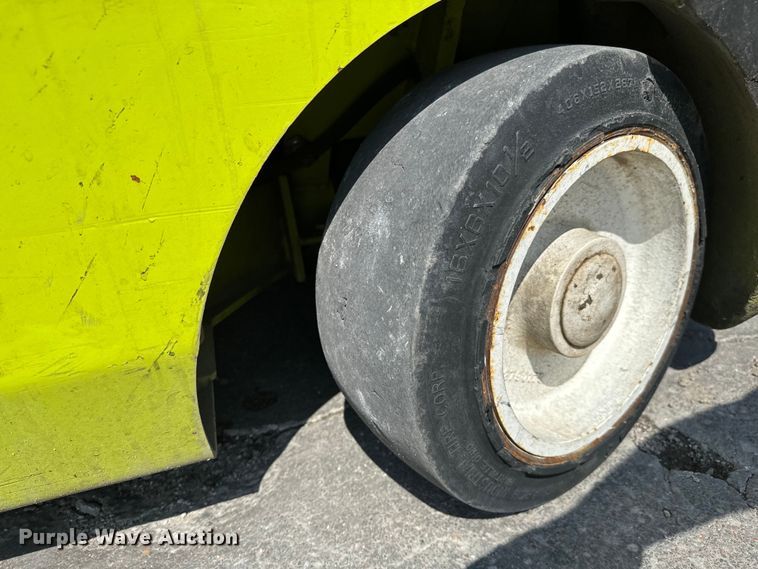 image for item NL9767 Clark CGC25 forklift