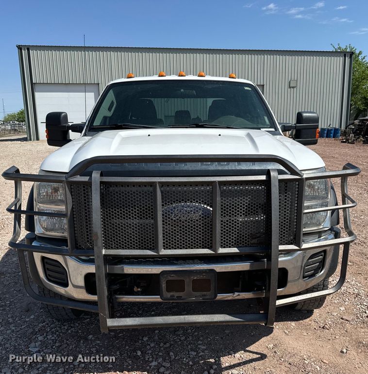 image for item NL9800 2013 Ford F550 Super Duty XL Crew Cab truck cab and chassis