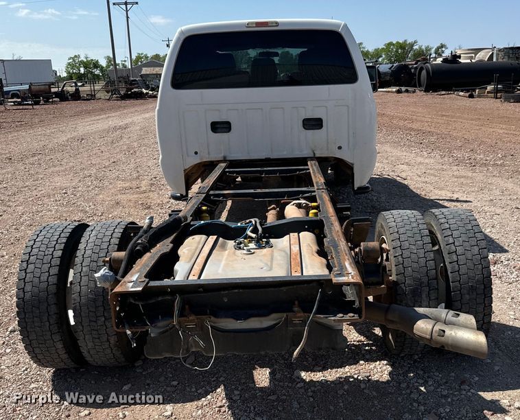 image for item NL9800 2013 Ford F550 Super Duty XL Crew Cab truck cab and chassis