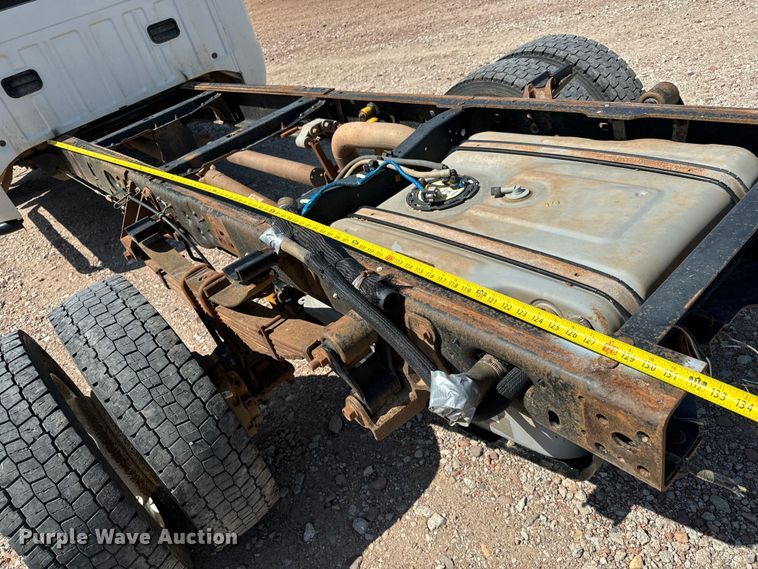 image for item NL9800 2013 Ford F550 Super Duty XL Crew Cab truck cab and chassis