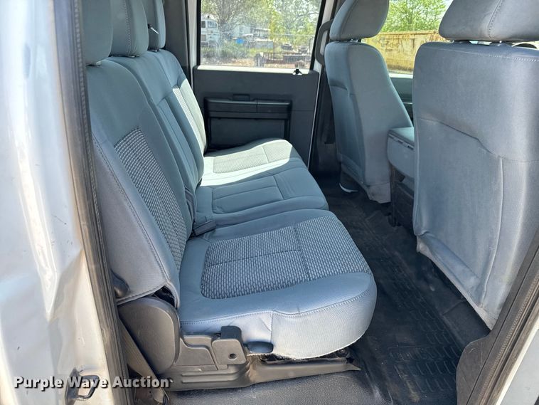 image for item NL9800 2013 Ford F550 Super Duty XL Crew Cab truck cab and chassis