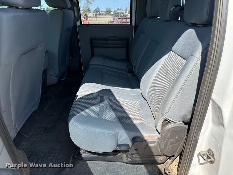 image for item NL9800 2013 Ford F550 Super Duty XL Crew Cab truck cab and chassis