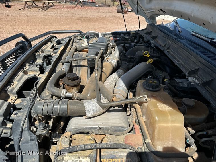 image for item NL9800 2013 Ford F550 Super Duty XL Crew Cab truck cab and chassis