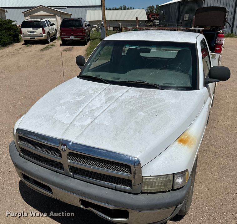 image for item NL9810 2001 Dodge Ram 1500 utility bed pickup truck