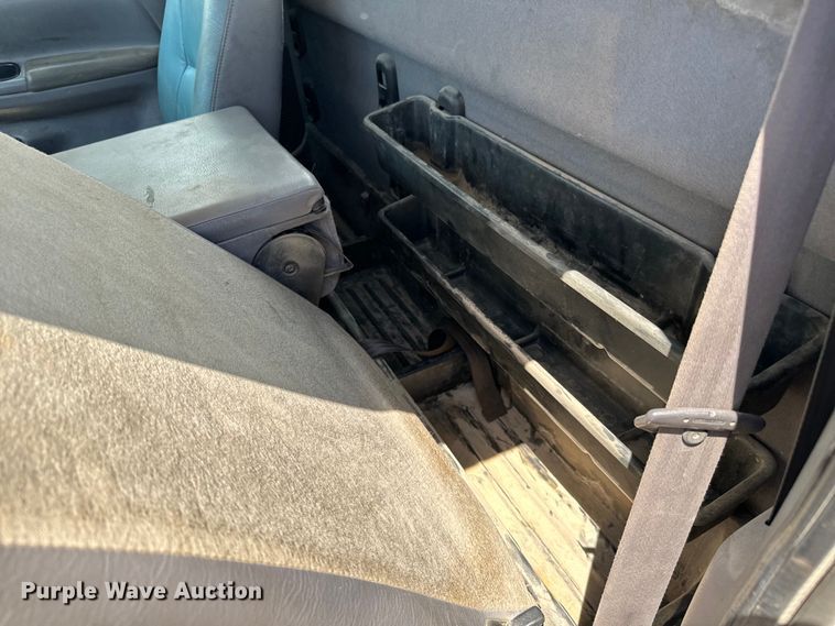 image for item NL9810 2001 Dodge Ram 1500 utility bed pickup truck