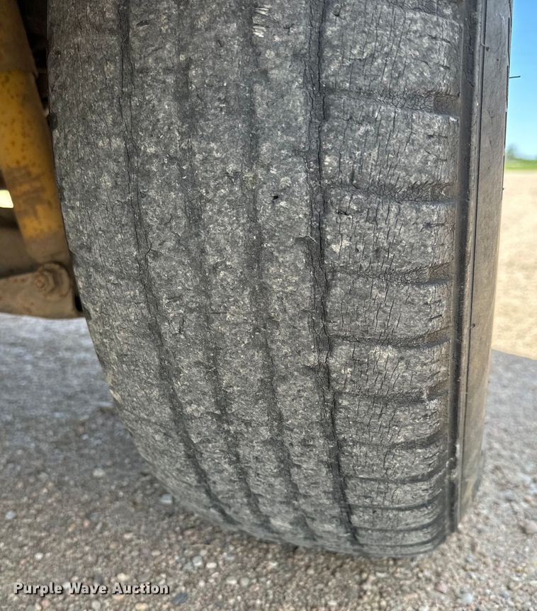 image for item NL9810 2001 Dodge Ram 1500 utility bed pickup truck