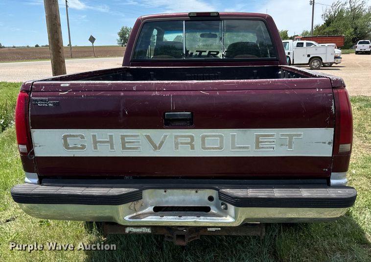 image for item NL9812 1995 Chevrolet  Silverado K1500 Ext. Cab pickup truck