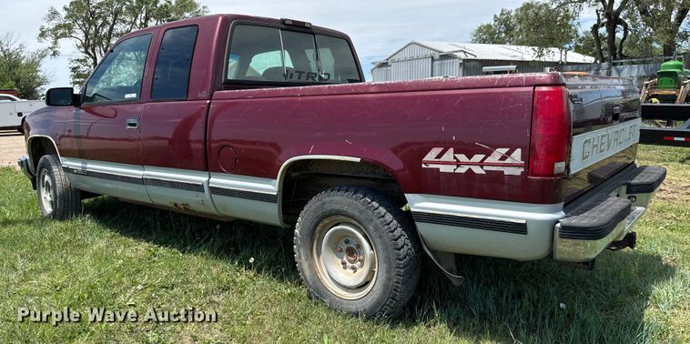 image for item NL9812 1995 Chevrolet  Silverado K1500 Ext. Cab pickup truck