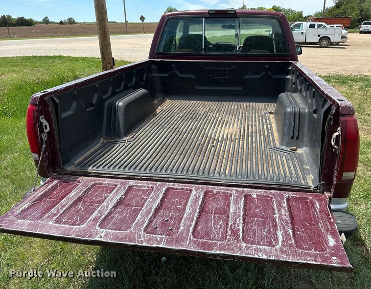 image for item NL9812 1995 Chevrolet  Silverado K1500 Ext. Cab pickup truck