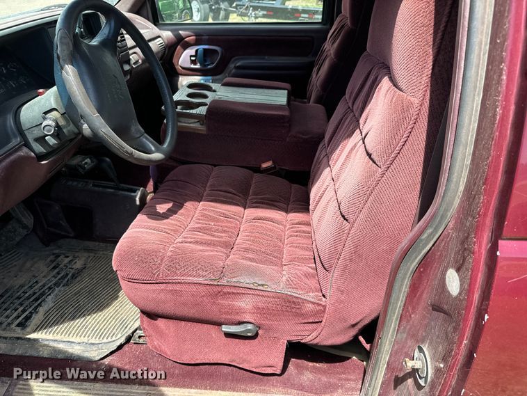 image for item NL9812 1995 Chevrolet  Silverado K1500 Ext. Cab pickup truck