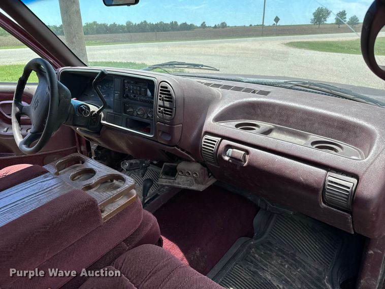 image for item NL9812 1995 Chevrolet  Silverado K1500 Ext. Cab pickup truck