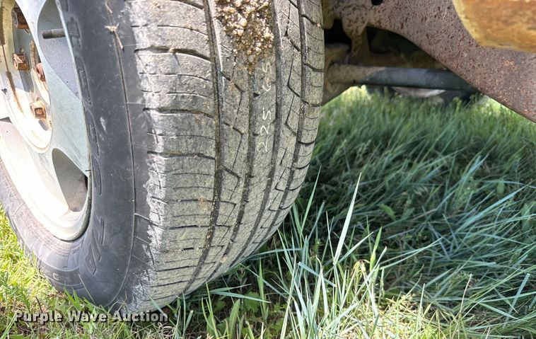 image for item NL9812 1995 Chevrolet  Silverado K1500 Ext. Cab pickup truck