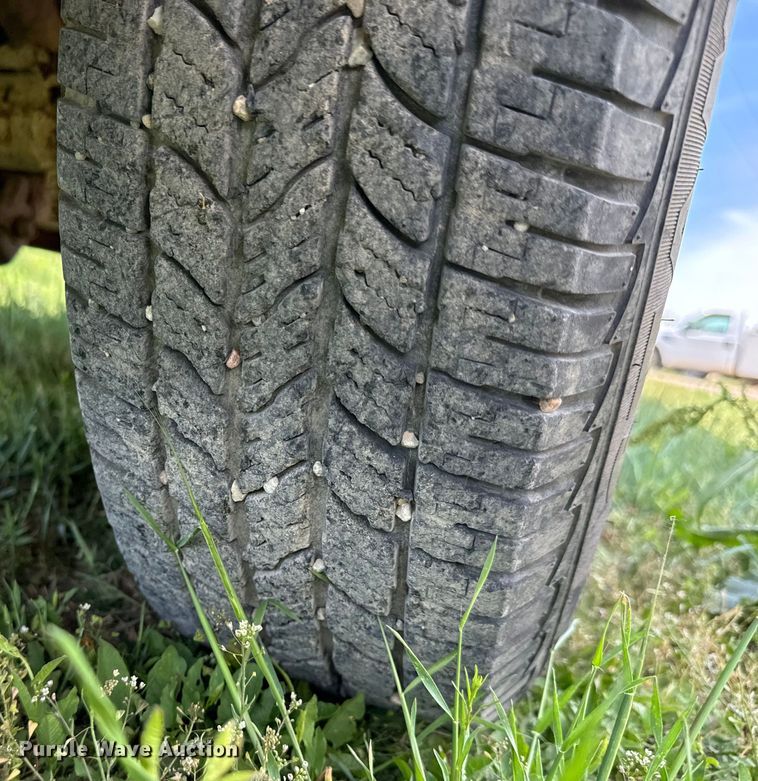 image for item NL9812 1995 Chevrolet  Silverado K1500 Ext. Cab pickup truck