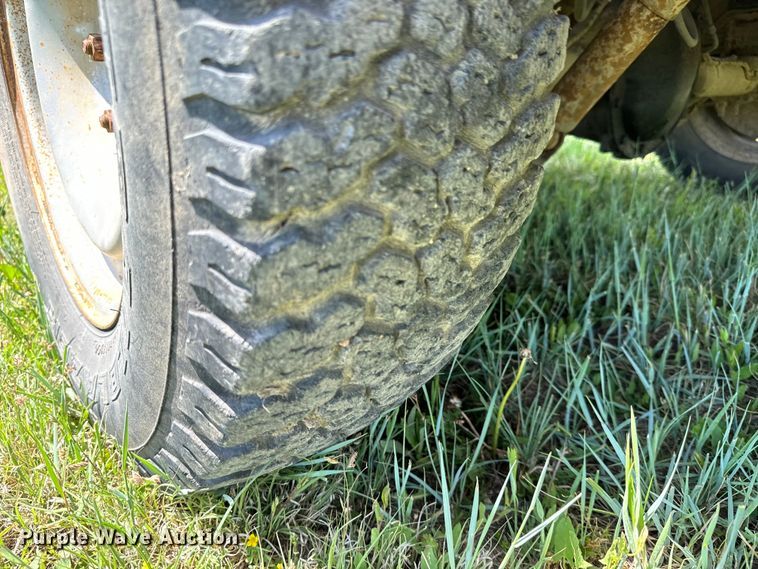 image for item NL9812 1995 Chevrolet  Silverado K1500 Ext. Cab pickup truck