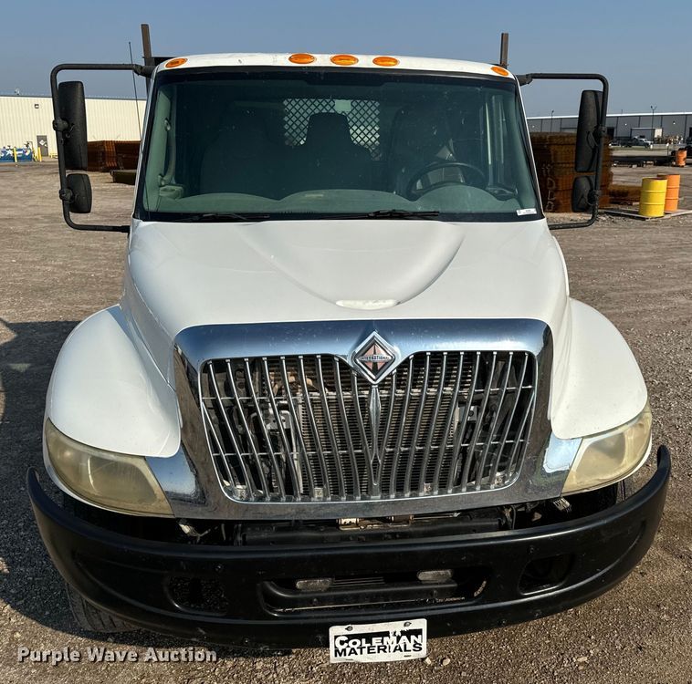 image for item NL9833 2007 International DuraStar 4300 SBA dump flatbed truck