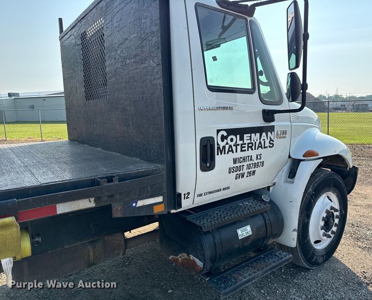 image for item NL9833 2007 International DuraStar 4300 SBA dump flatbed truck