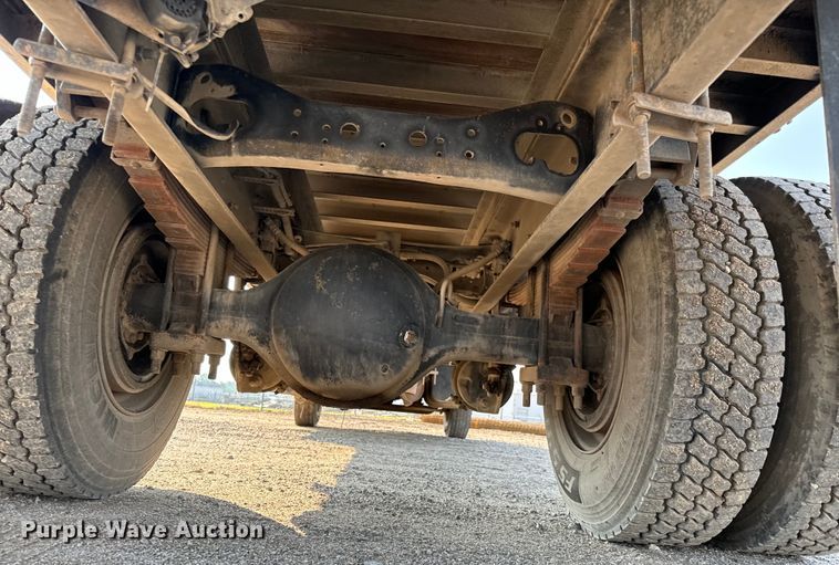 image for item NL9833 2007 International DuraStar 4300 SBA dump flatbed truck