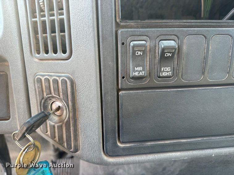 image for item NL9833 2007 International DuraStar 4300 SBA dump flatbed truck