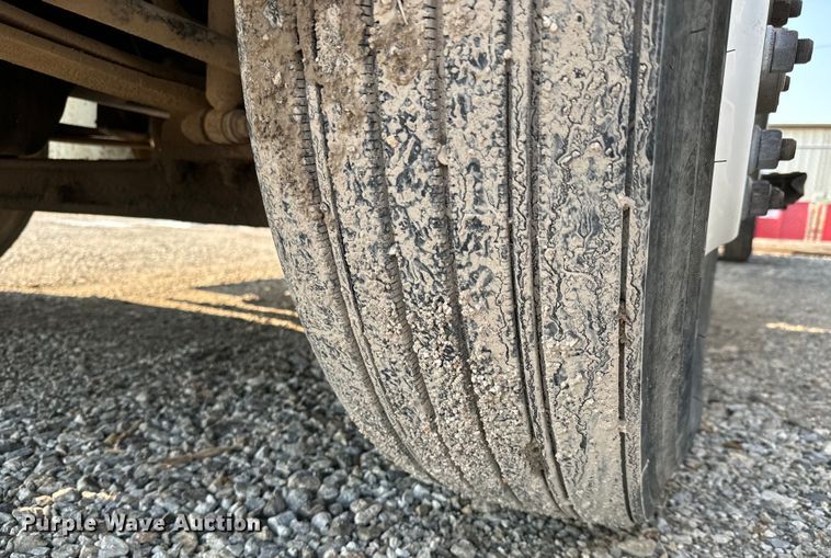 image for item NL9833 2007 International DuraStar 4300 SBA dump flatbed truck