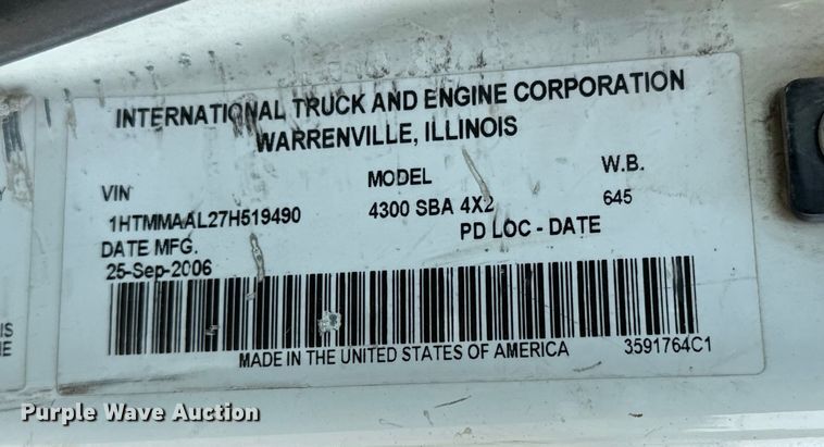 image for item NL9833 2007 International DuraStar 4300 SBA dump flatbed truck