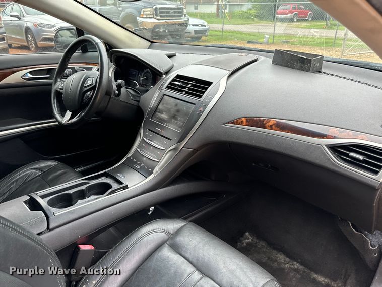 image for item NQ9550 2014 Lincoln MKZ Hybrid 