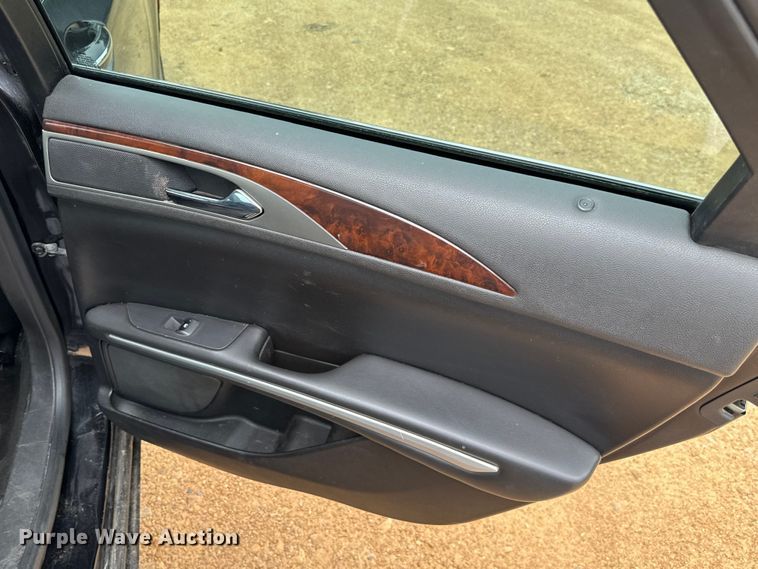 image for item NQ9550 2014 Lincoln MKZ Hybrid 