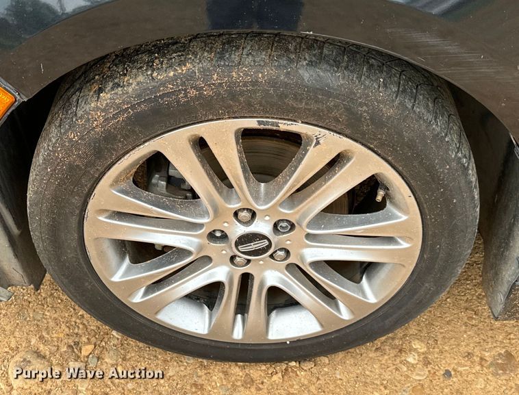 image for item NQ9550 2014 Lincoln MKZ Hybrid 