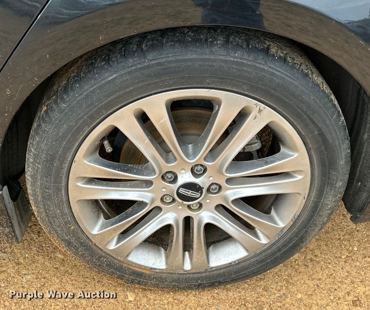 image for item NQ9550 2014 Lincoln MKZ Hybrid 