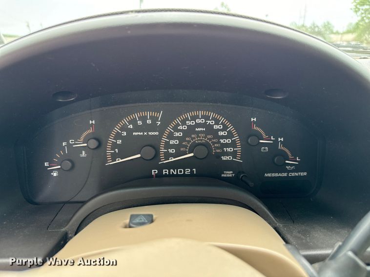 image for item NQ9552 2003 Ford Expedition Eddie Bauer SUV