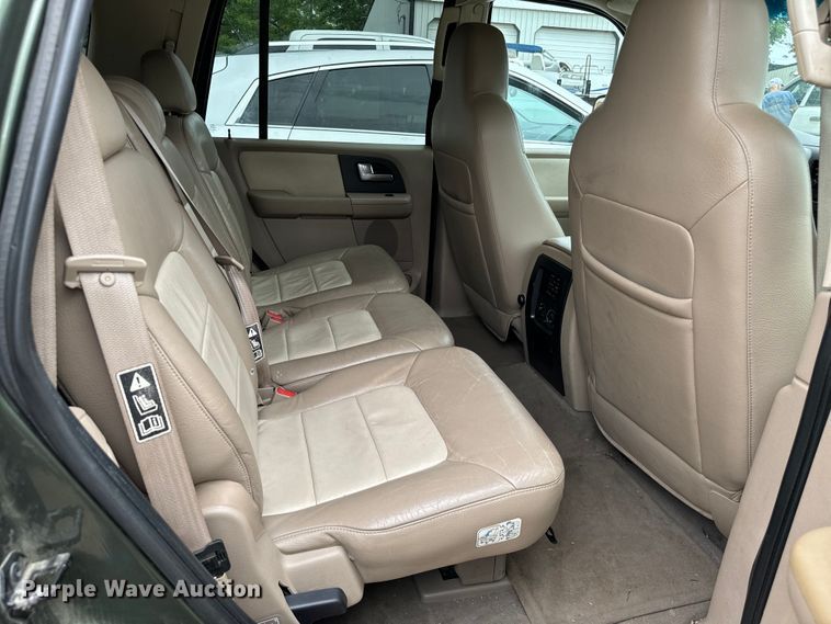 image for item NQ9552 2003 Ford Expedition Eddie Bauer SUV