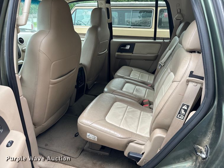 image for item NQ9552 2003 Ford Expedition Eddie Bauer SUV