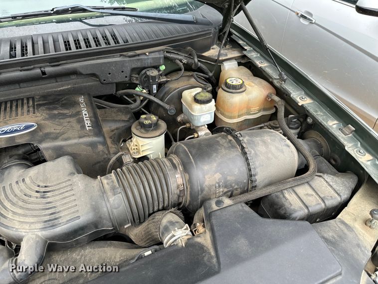 image for item NQ9552 2003 Ford Expedition Eddie Bauer SUV