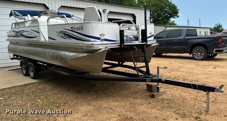 image for item NQ9553 2009 Manitou Osprey pontoon boat