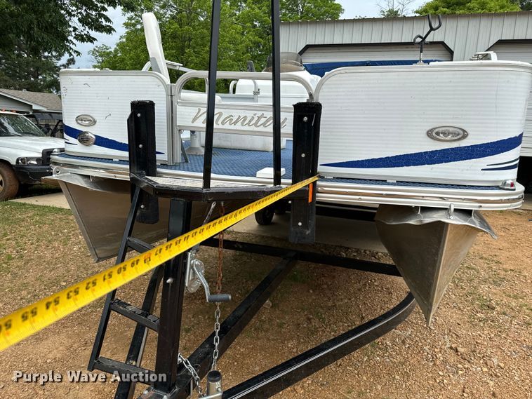 image for item NQ9553 2009 Manitou Osprey pontoon boat