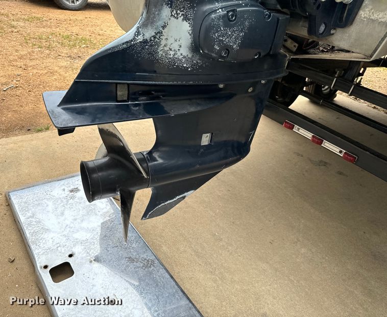 image for item NQ9553 2009 Manitou Osprey pontoon boat