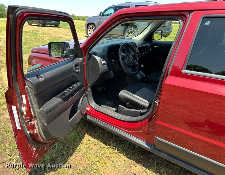 image for item NR9858 2012 Jeep Patriot SUV