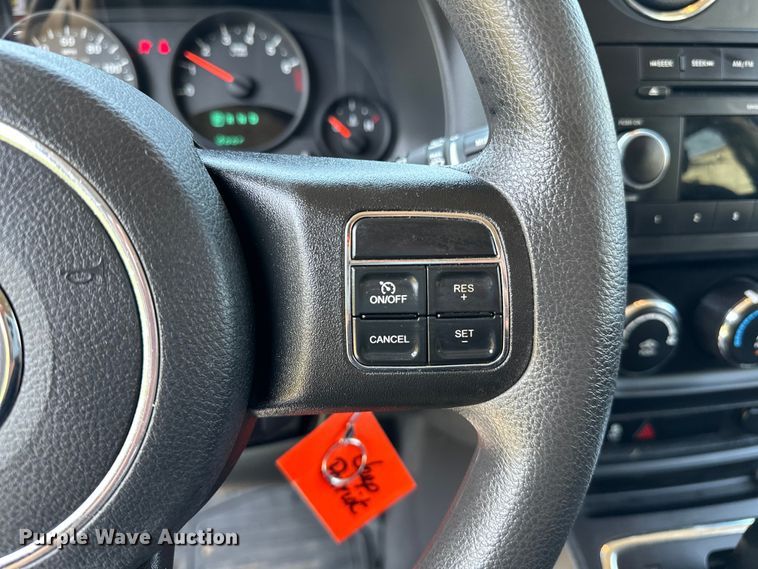 image for item NR9858 2012 Jeep Patriot SUV