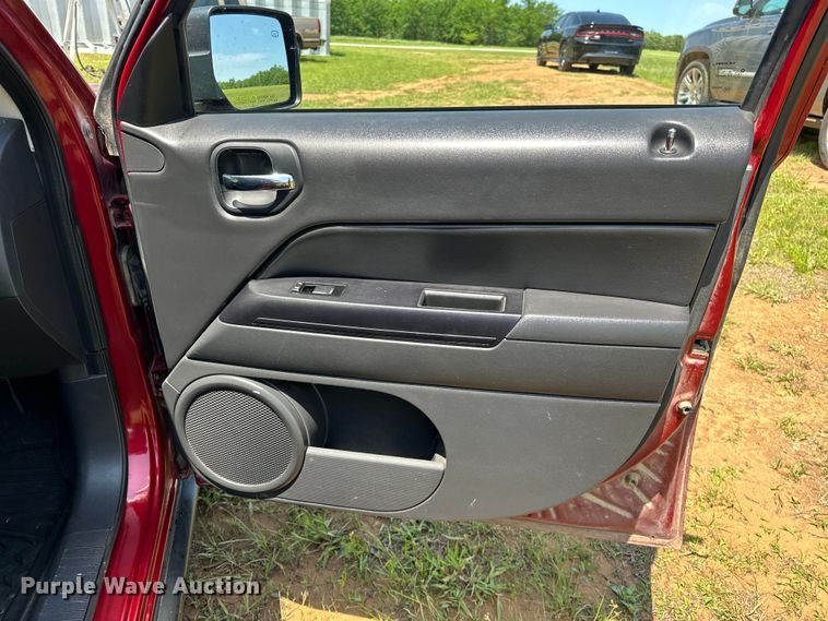 image for item NR9858 2012 Jeep Patriot SUV