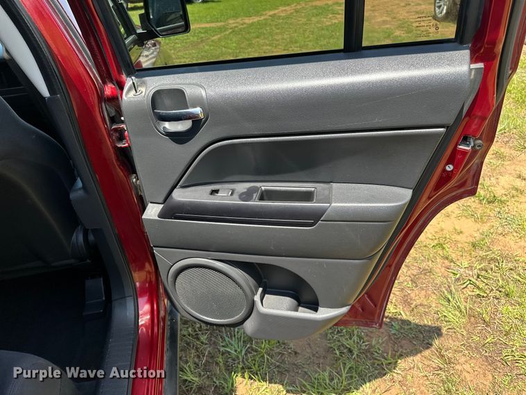 image for item NR9858 2012 Jeep Patriot SUV