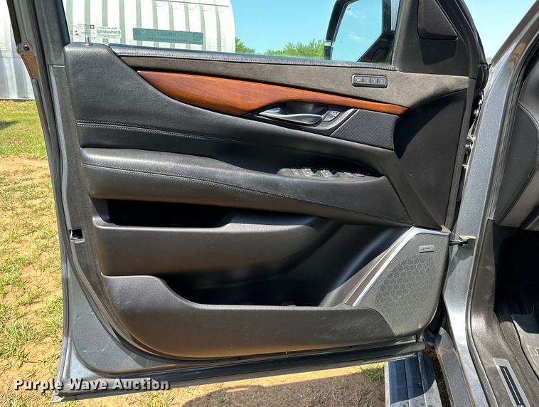 image for item NR9861 2018 Cadillac Escalade SUV