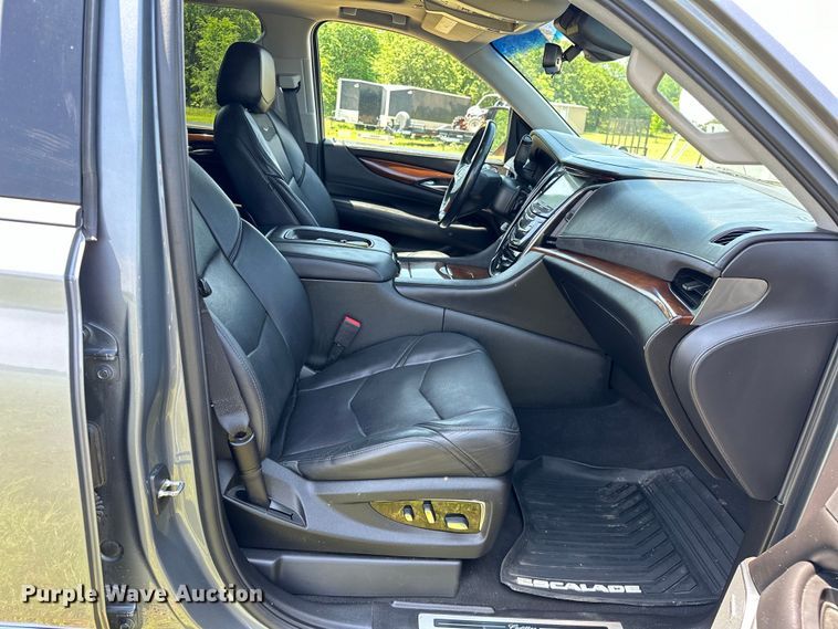 image for item NR9861 2018 Cadillac Escalade SUV